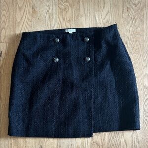 NEVER WORN LOFT Black Textured Mini Skirt